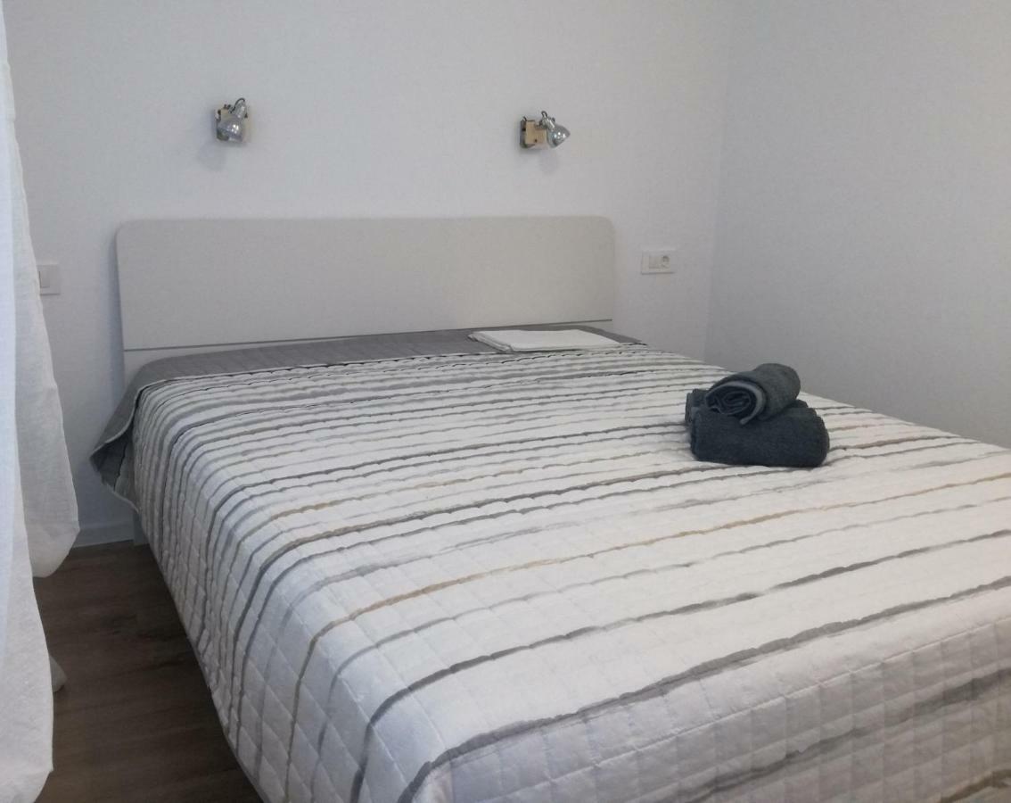 Kuca Za Odmor Pende Vila Banjol Exterior foto